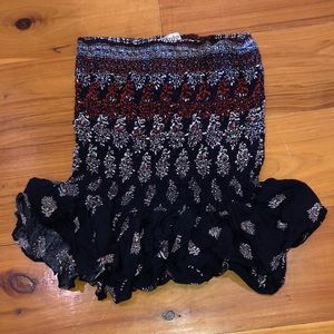 Ruffle Strapless Top